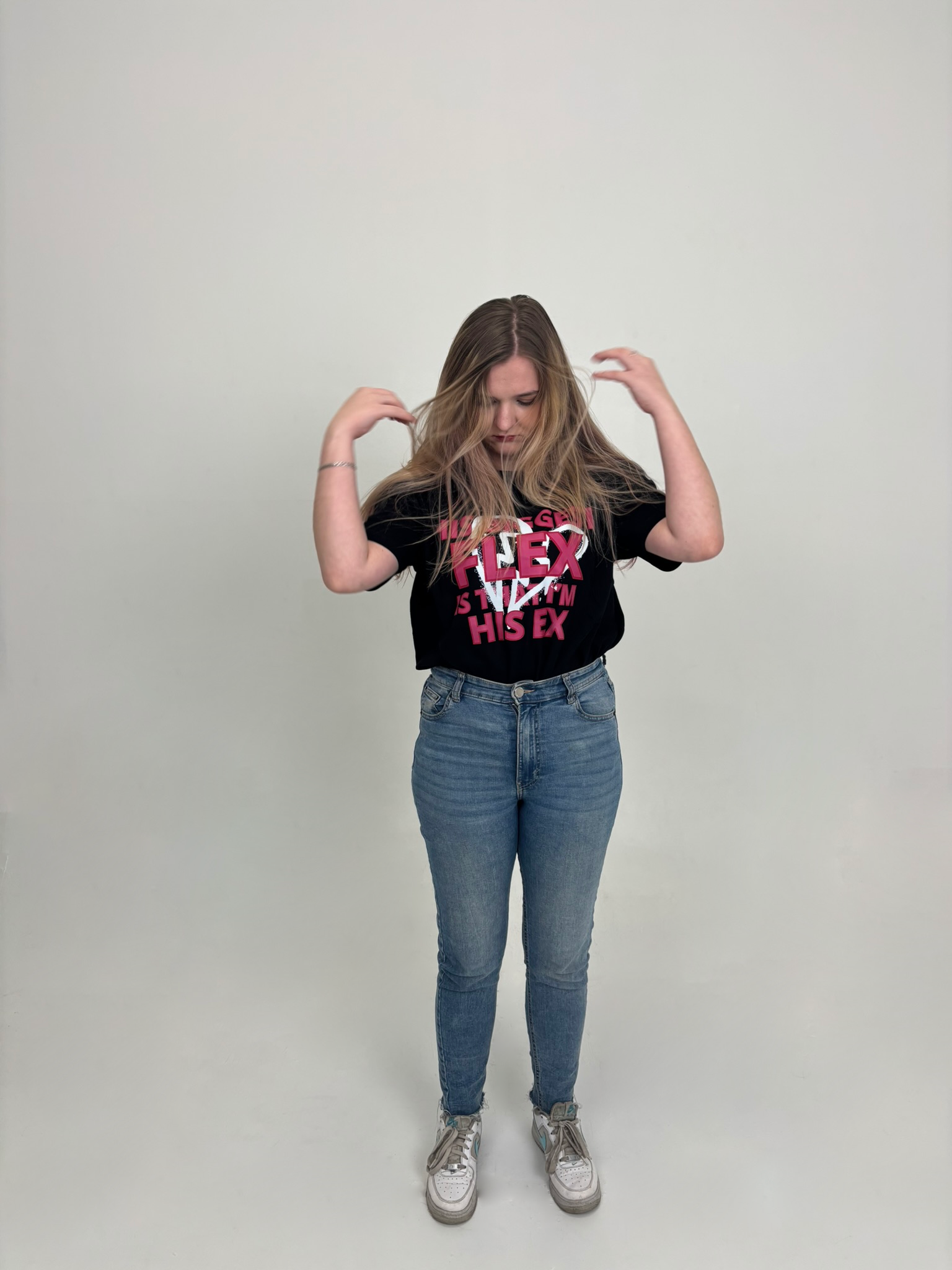 HIS BIGGEST FLEX IS THAT I´M HIS EX